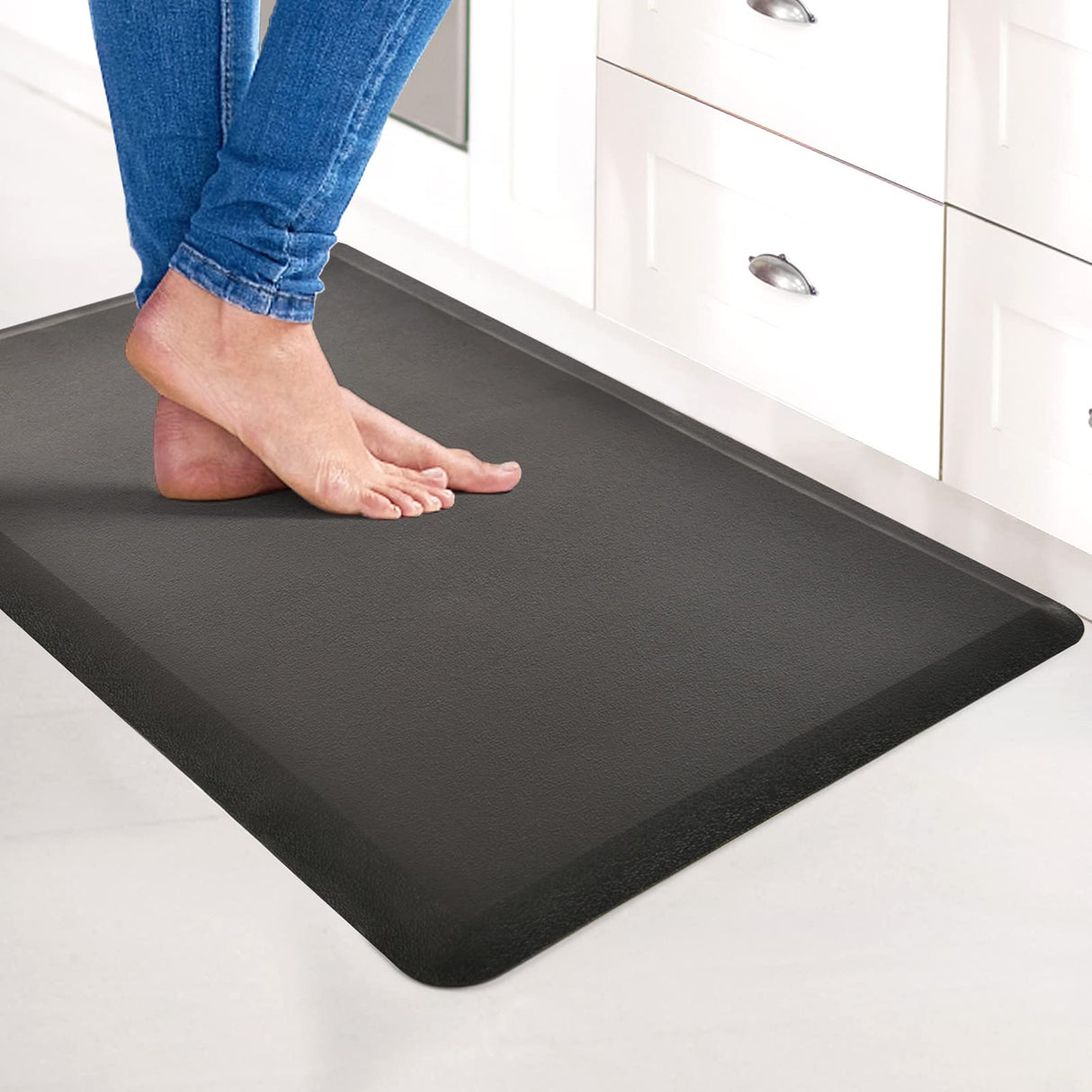 Anti Fatigue Mat Kitchen, Non-Slip Cushioned Kitchen Rugs Comfort Standing Mats for Kitchen, Floor, Office, Sink, Laundry, 71x44x1.2 CM, Black