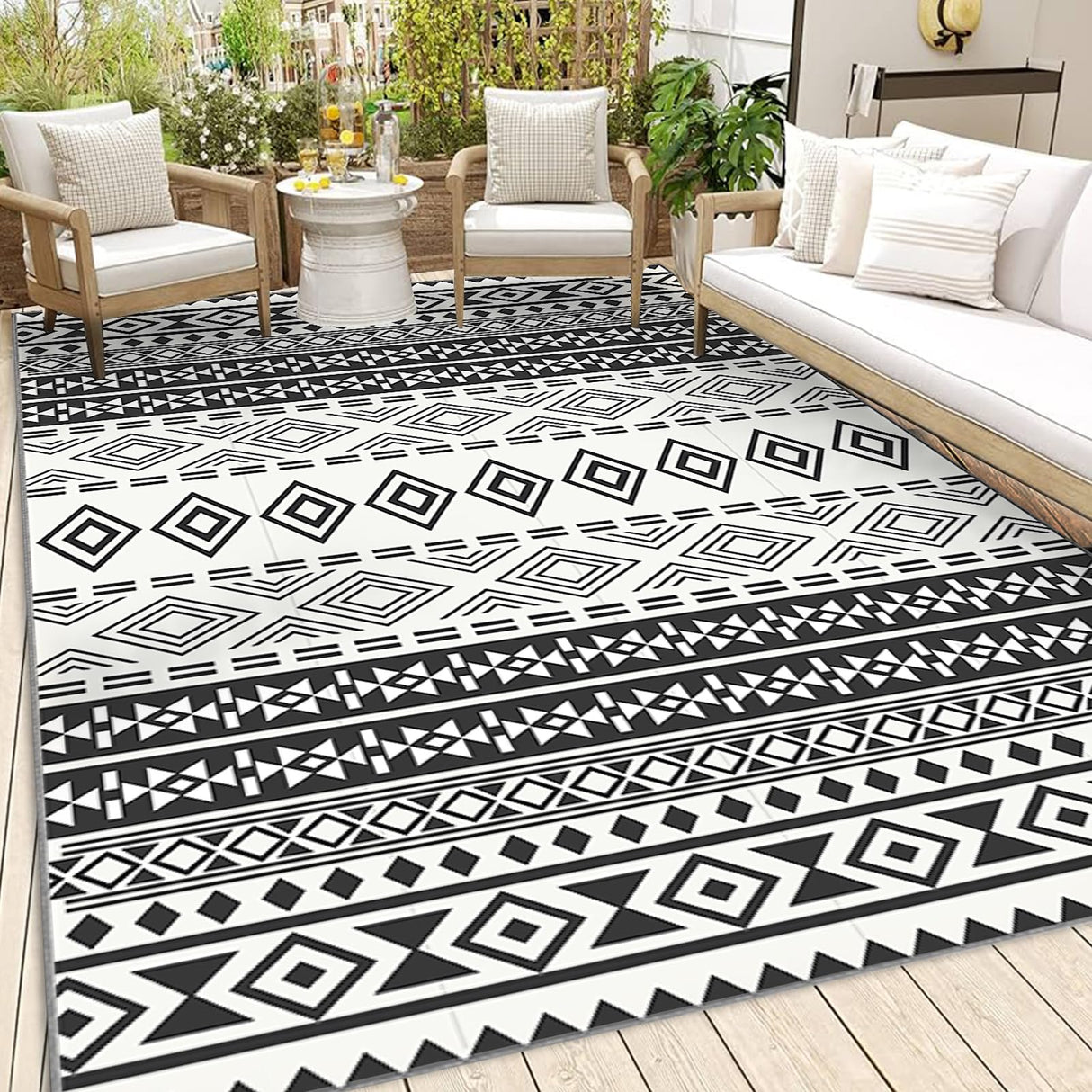 Geometric Extra Large Outdoor Rug(150x245cm) - Reversible Portable Outdoor Plastic Straw Rug, Porch Rug, Waterproof Mat for Rv, Deck, Camping, Balcony, Patio (Black & White, 150x245cm)