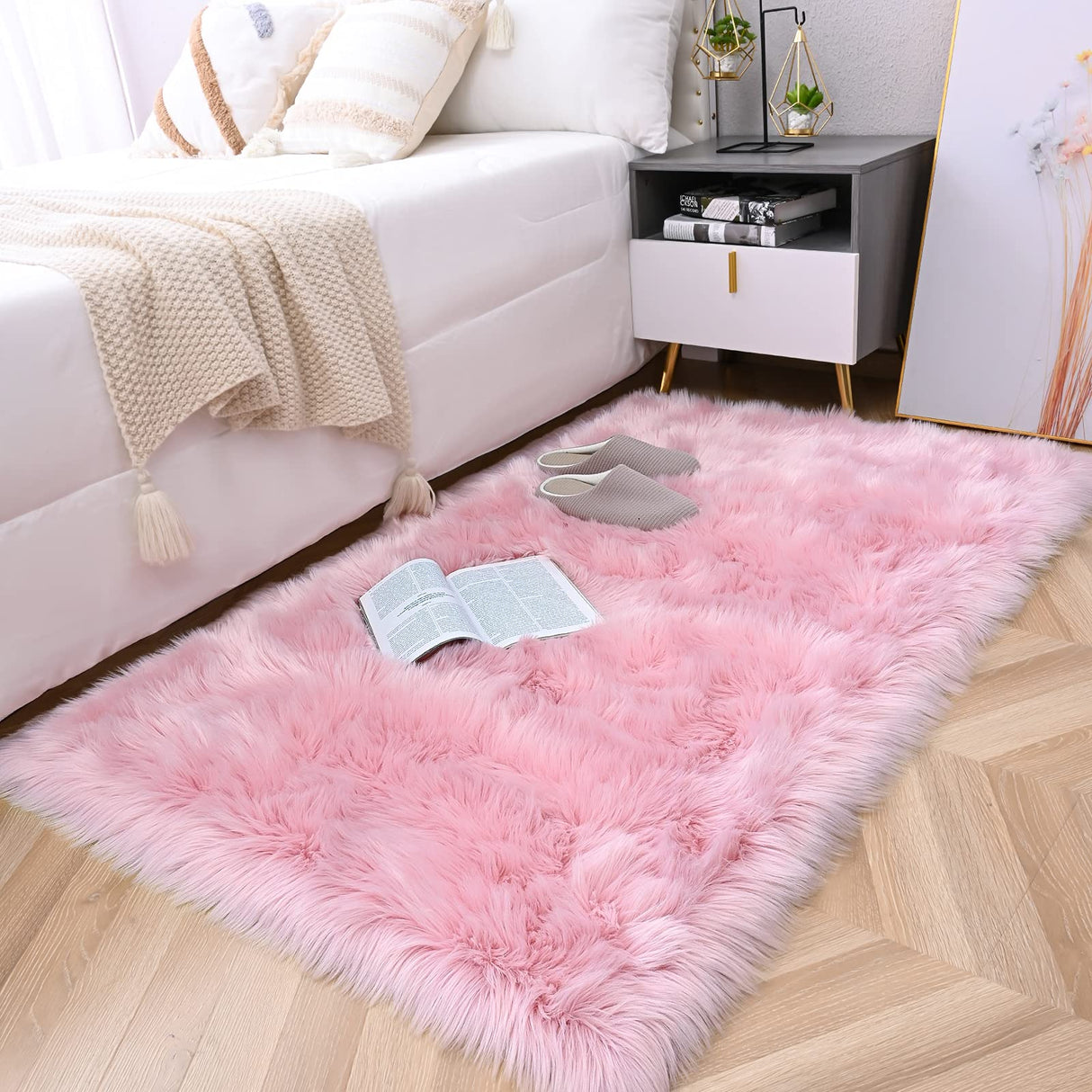 Soft Faux Fur Fluffy Area Rug 2ft x 4ft